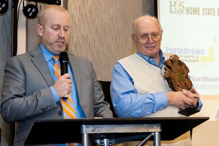 The Courtyard at McHenry | McHenry IL Senior Earns Top Community Award